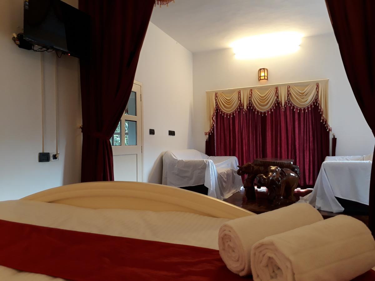 Golden Green Hotel มุนนาร์ ภายนอก รูปภาพ